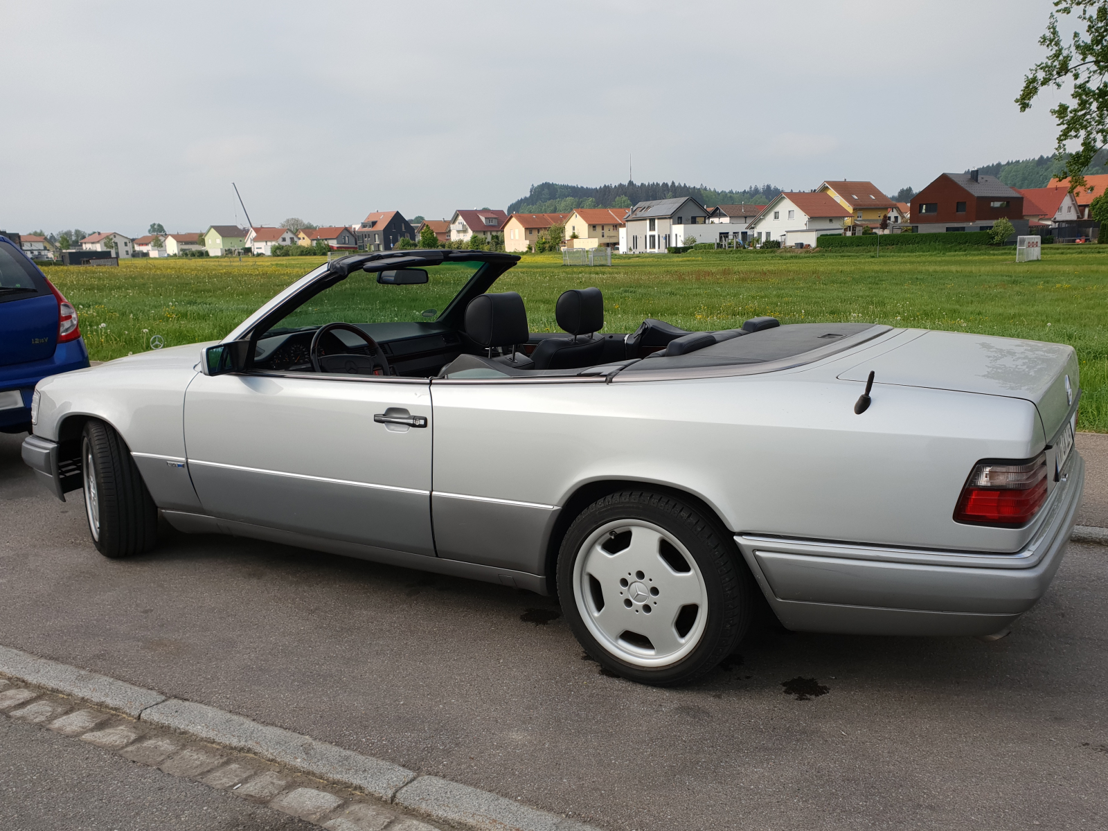 Mercedes Benz E 220 Cabriolet A 124