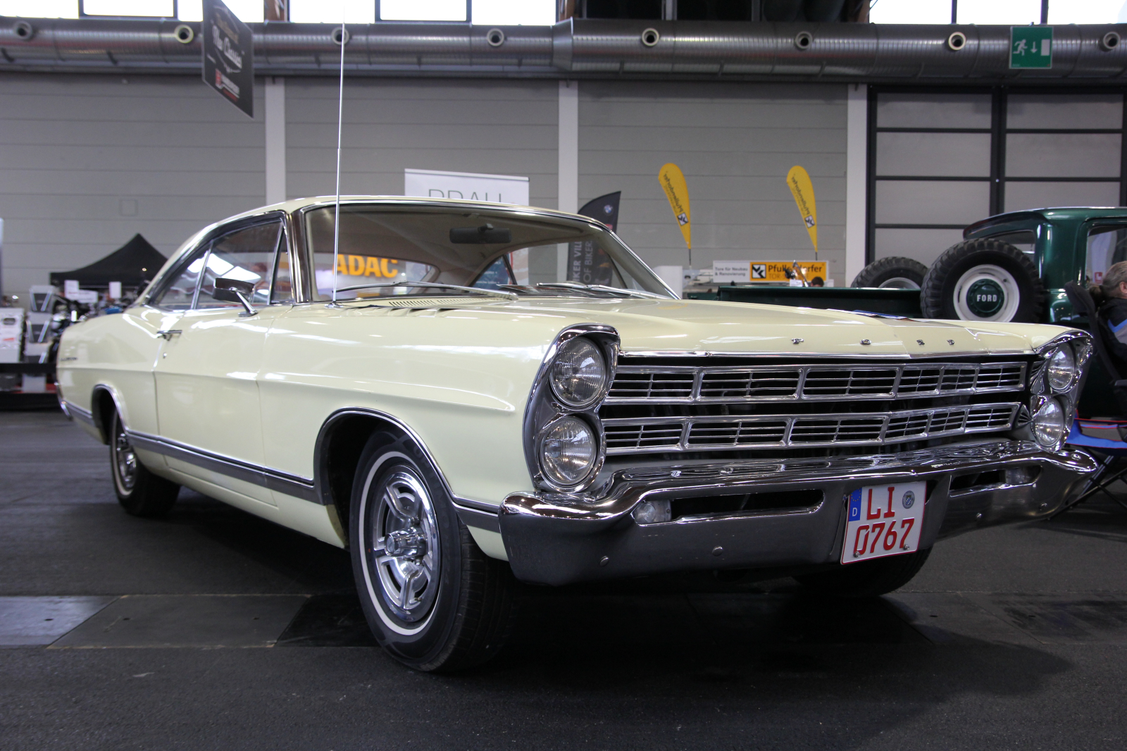 Ford Galaxie 500