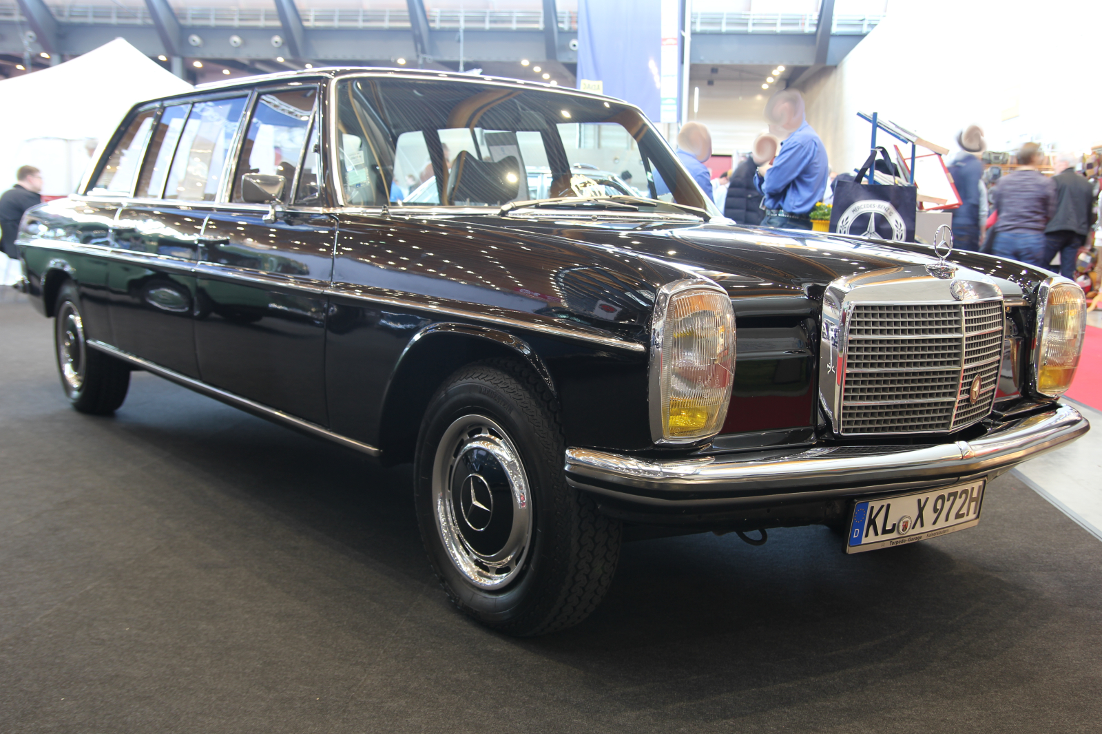 Mercedes Benz 230 lang W 114